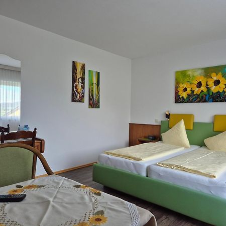 Hotel Garni Hutter Унтербург-ам-Клопайнер-Зее Экстерьер фото