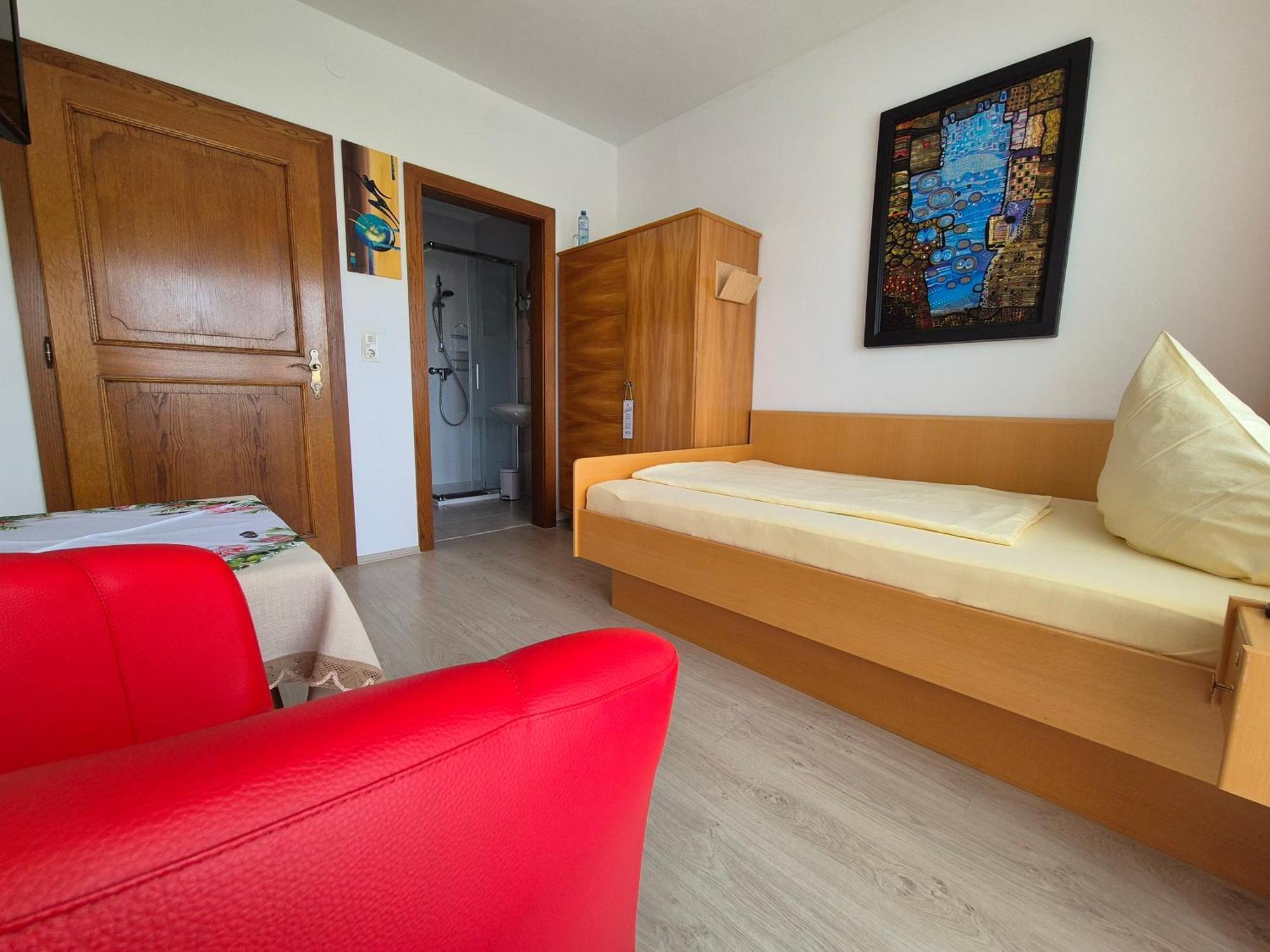 Hotel Garni Hutter Унтербург-ам-Клопайнер-Зее Экстерьер фото
