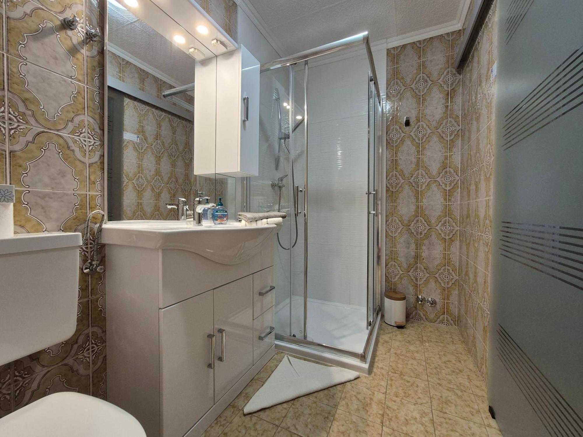 Hotel Garni Hutter Унтербург-ам-Клопайнер-Зее Экстерьер фото