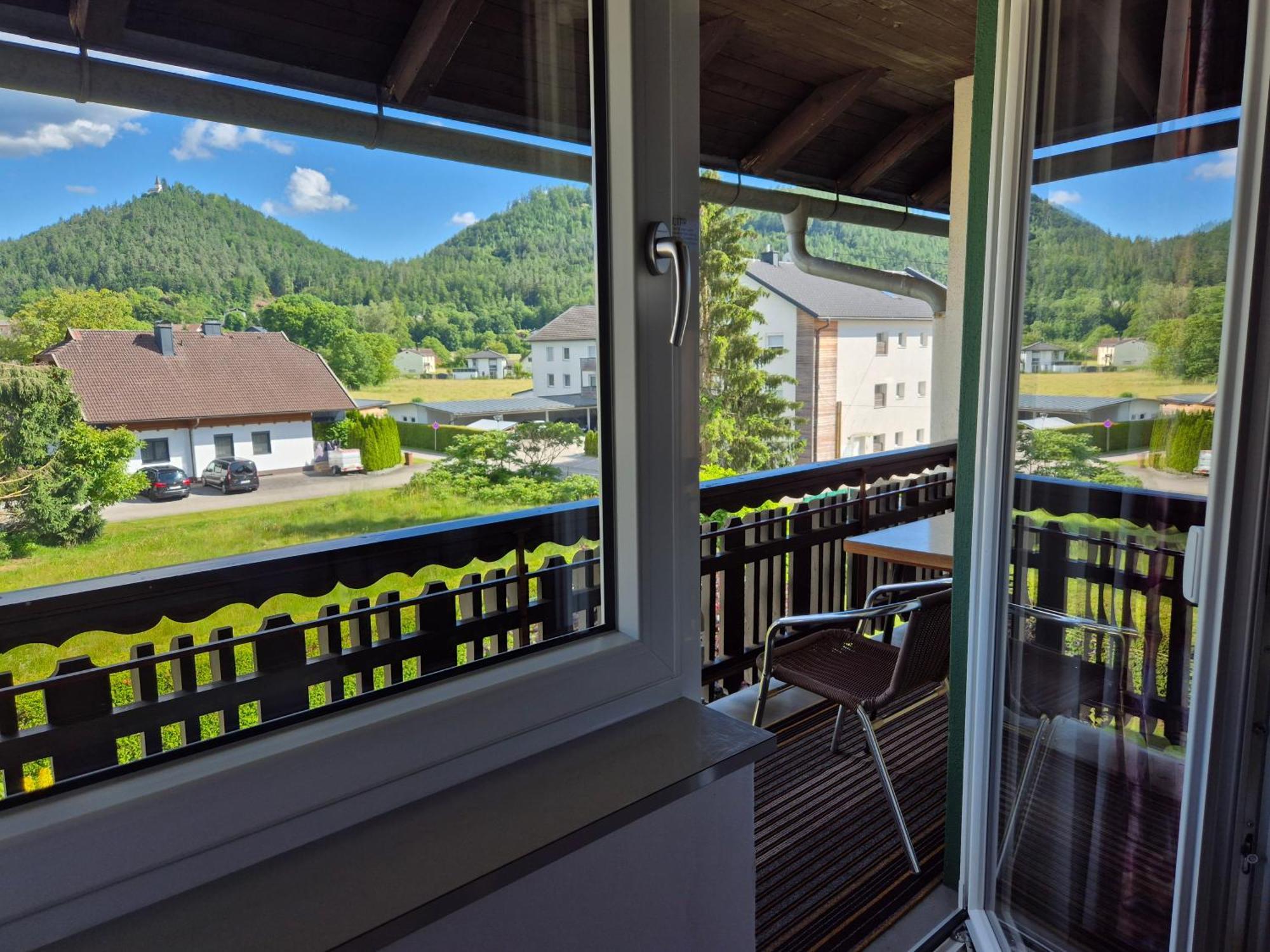 Hotel Garni Hutter Унтербург-ам-Клопайнер-Зее Номер фото